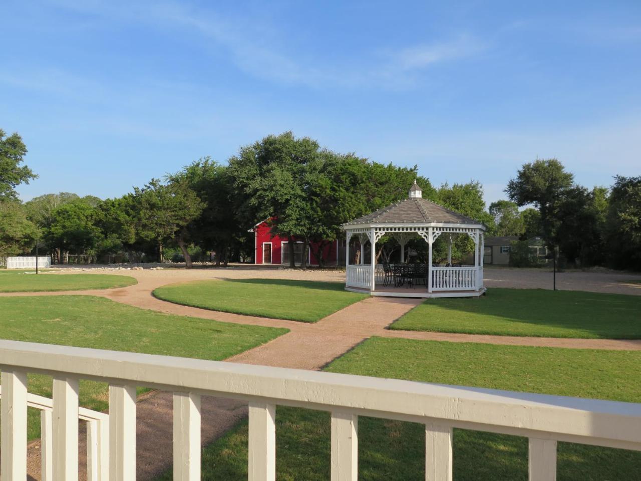 Salado Yellow House B&B מראה חיצוני תמונה